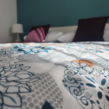 Cozy Two-Bedroom Apartment Задар Екстериор снимка